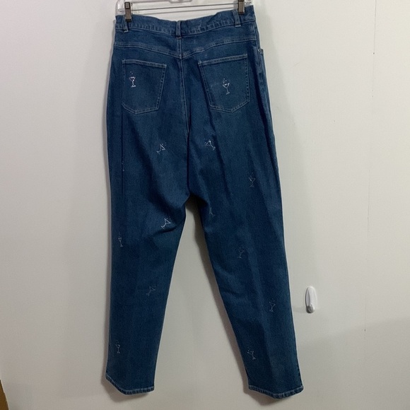 The Quacker Factory Size 14 High rise jeans with Martini glasses in rhinestones - Picture 5 of 8